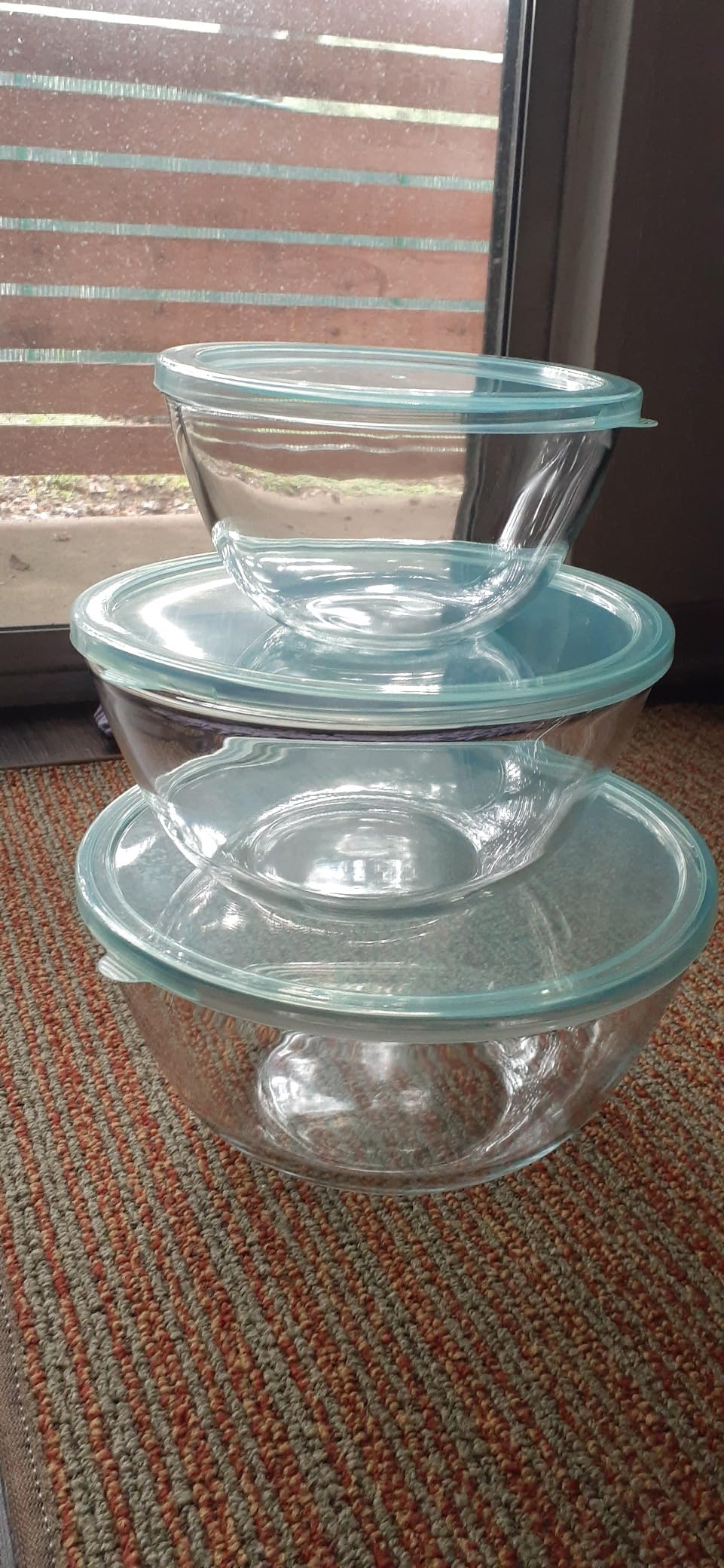 Luvan Glass Mixing Bowls with Lids Set(4.5QT, 2.7QT, 1.1QT)-Large Glass Mixing Bowls, Clear Salad Bowl for Baking, Cooking, Serving, Food Prep, 3PC Nesting Bowls for Kitchen Storage & Dishwasher Safe customer photo 1