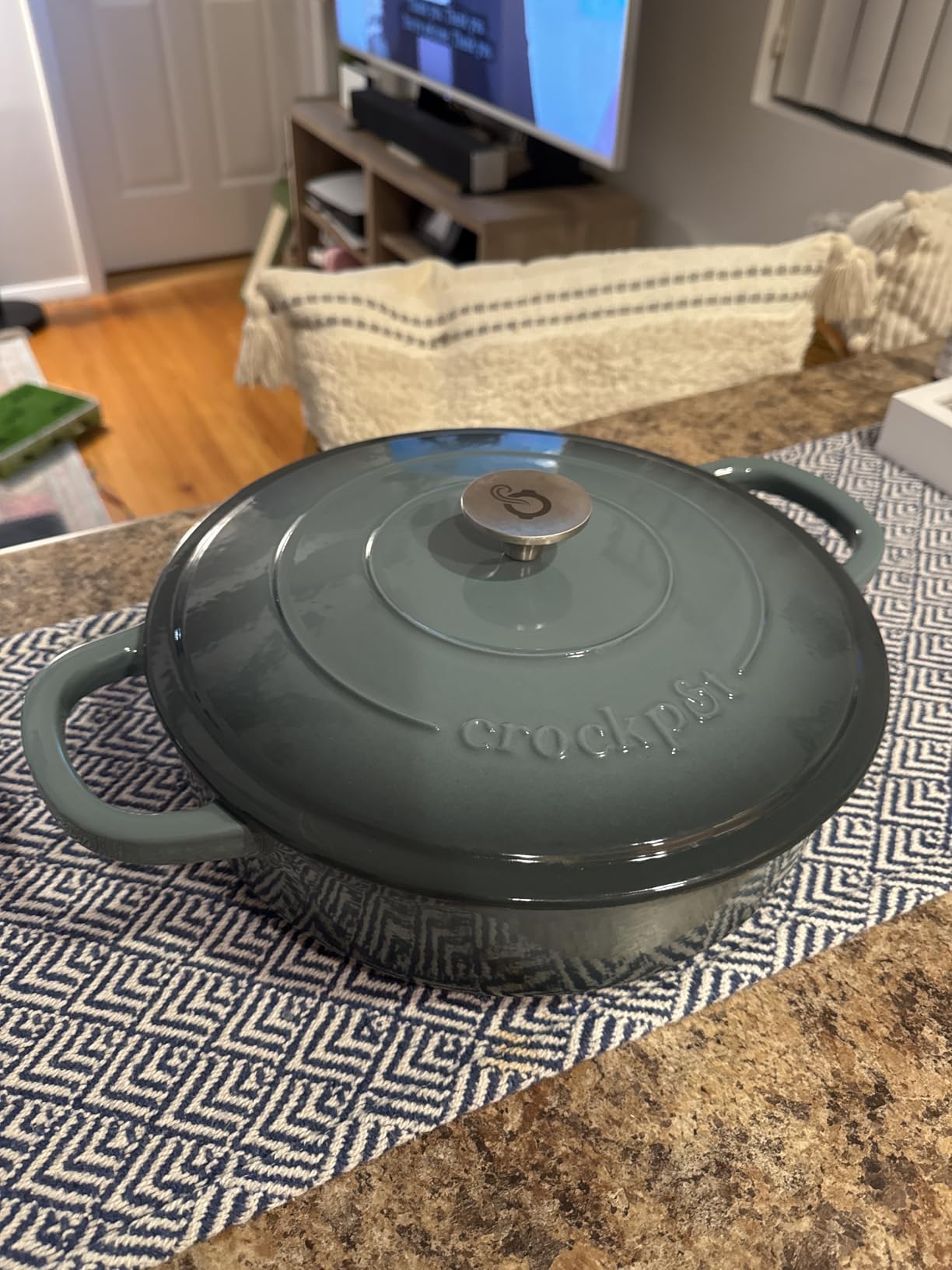 Crock-Pot Crock Pot Artisan Enameled Cast Iron Braiser W/Lid, 5 Quart, Slate Gray customer photo 1