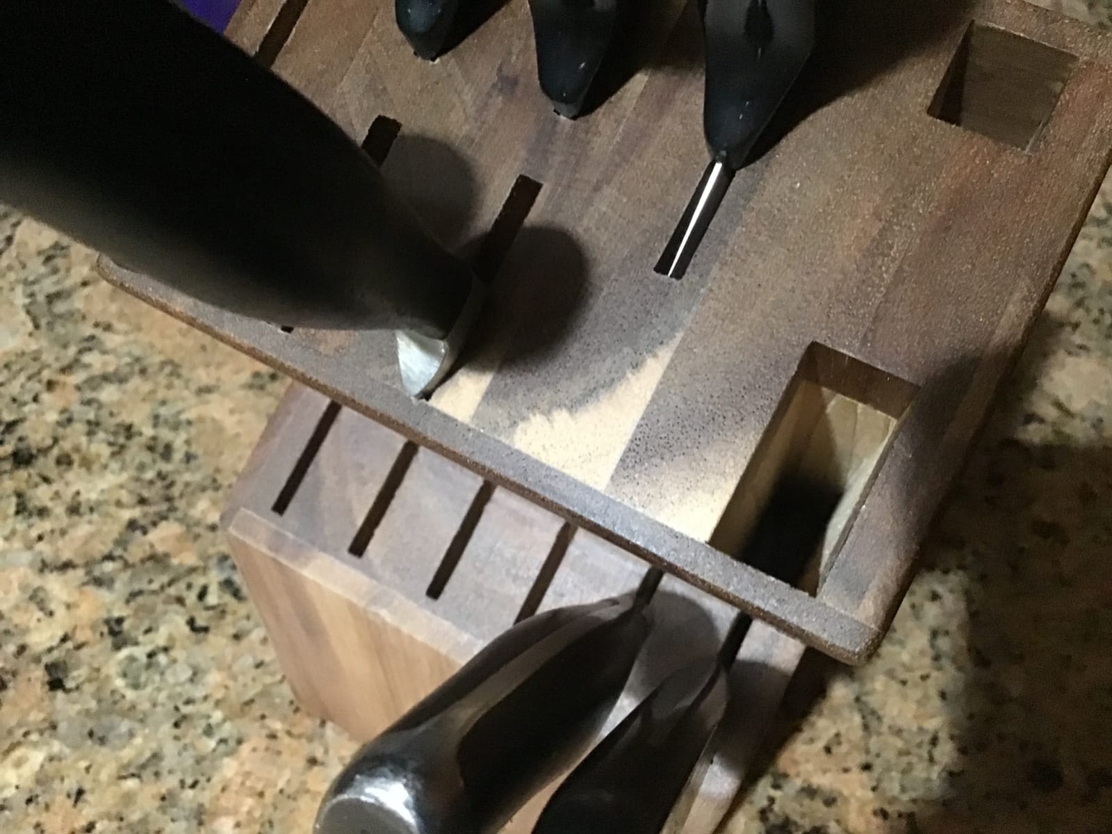 Coninx Acacia Wood Kitchen Knife Block - 15 Slots Knife Holder - Professional Quality Wood Knife Organizer - Secure Knife Stand To Keep Knives Neat & Sharp - Knife Blocks for Kitchen Knife Storage customer photo 1