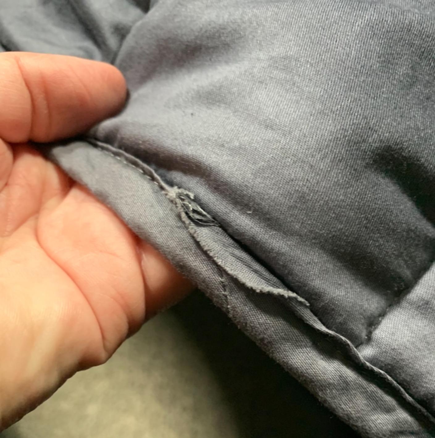 YnM 15lbs Weighted Blanket for Adults, Heavy Bed Throw Blanket with Cooling Glass Beads for All Season Use, Ideal for ~140lbs (48x72 Inches, Twin/Full, Dark Grey) customer photo 1