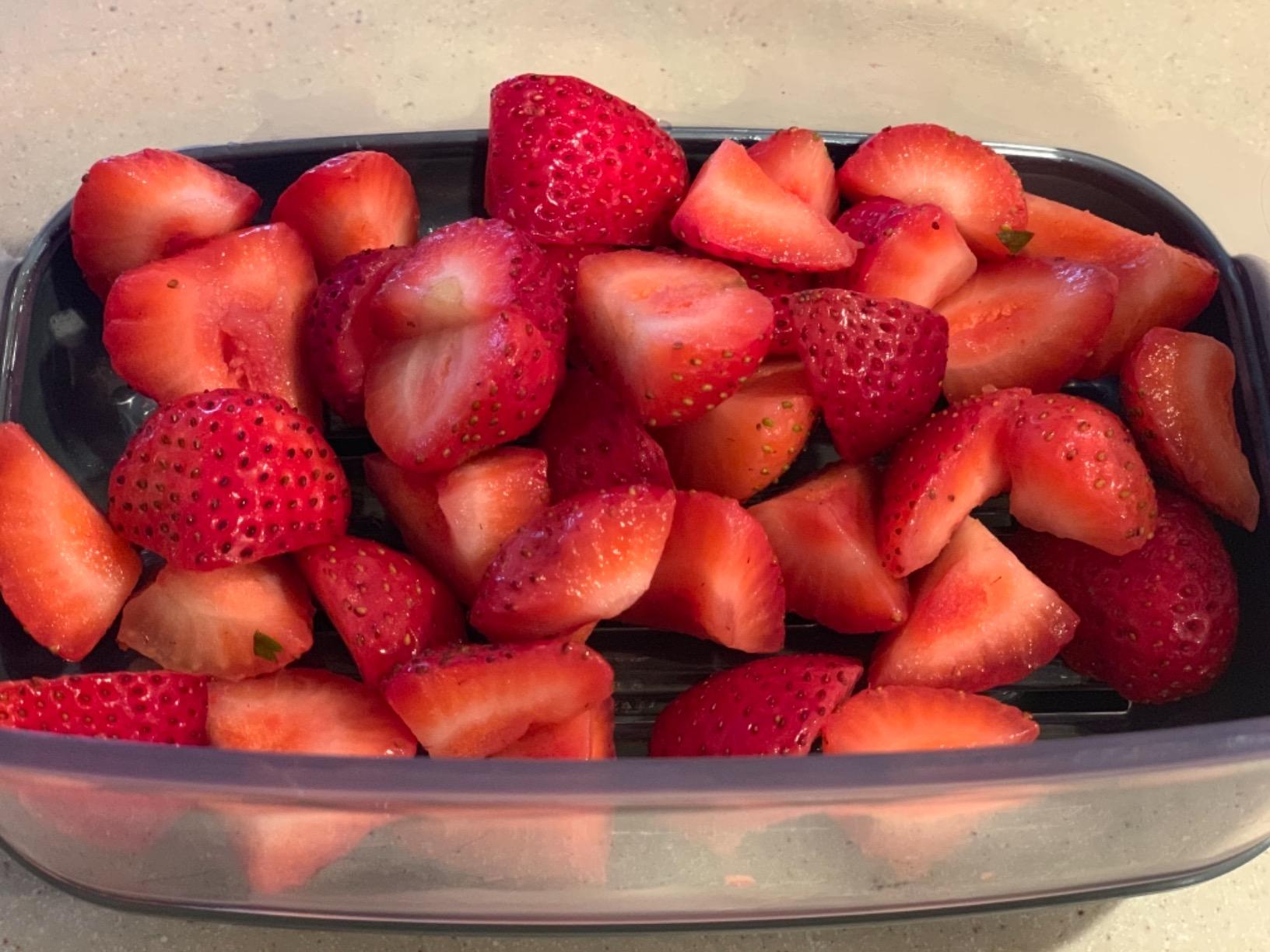 ProKeeper Produce Storage Container with Stay-Fresh Vent System – 5.7 Quarts, Airtight for Fruits & Vegetables customer photo 2