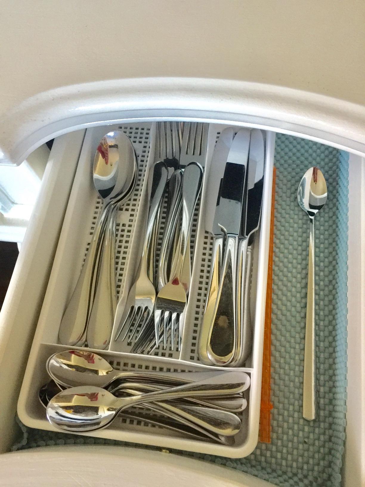 Dial Industries Small Utensil Silverware Kitchen Drawer Organizer, Black customer photo 2