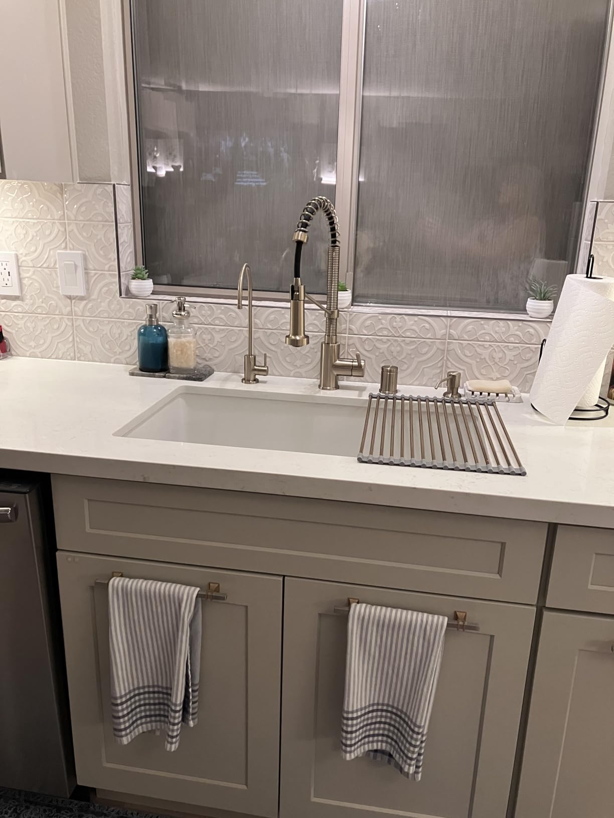 KRAUS Matte Black 18.75 in Pull Down Kitchen Faucet KPF-1610MB customer photo 1