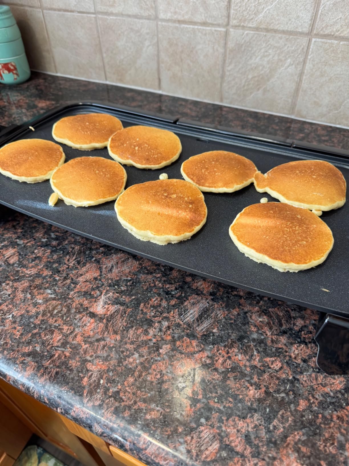 BLACK+DECKER 8-Serving Electric Griddle with Warming Tray customer photo 1