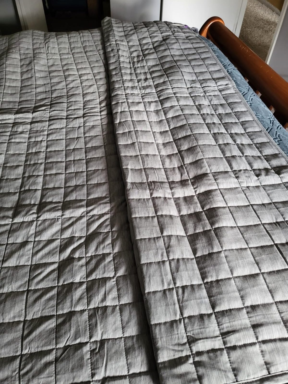 YnM Weighted Blanket,Heavy 100 Percent Oeko-Tex Certified Cotton Material(Dark Grey, 80''x87'' 30lbs), Two Persons(140~240lb) Sharing Use on Queen/King Bed | A Duvet Included customer photo 1