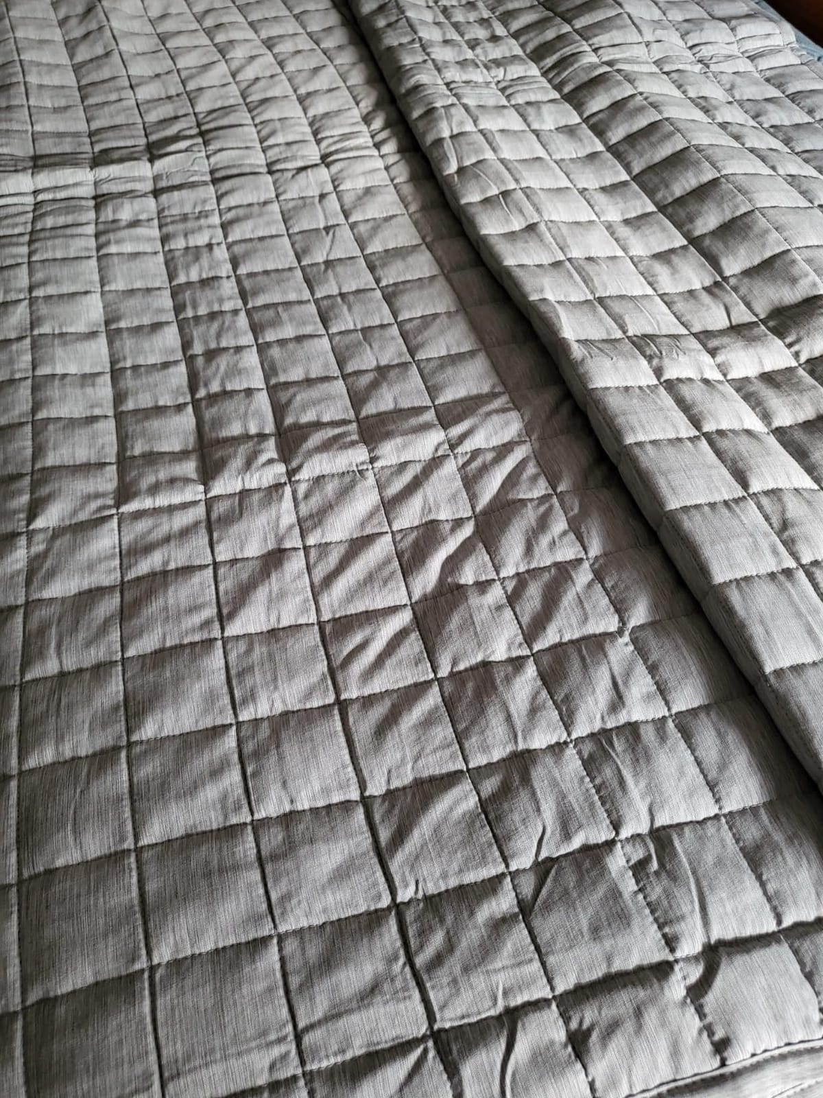 YnM Weighted Blanket,Heavy 100 Percent Oeko-Tex Certified Cotton Material(Dark Grey, 80''x87'' 30lbs), Two Persons(140~240lb) Sharing Use on Queen/King Bed | A Duvet Included customer photo 2