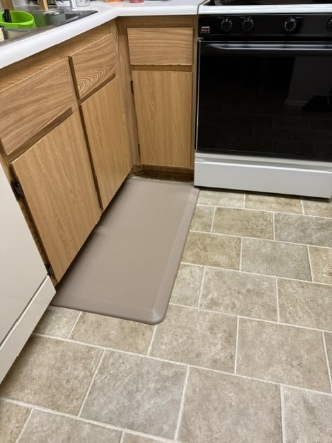 ComfiLife Anti Fatigue Floor Mat – 3/4 Inch Thick Kitchen Mats for Floor, Standing Desk Mat, Kitchen Rug – Comfort at Home, Office – Durable – Stain Resistant – Non-Slip Bottom (20