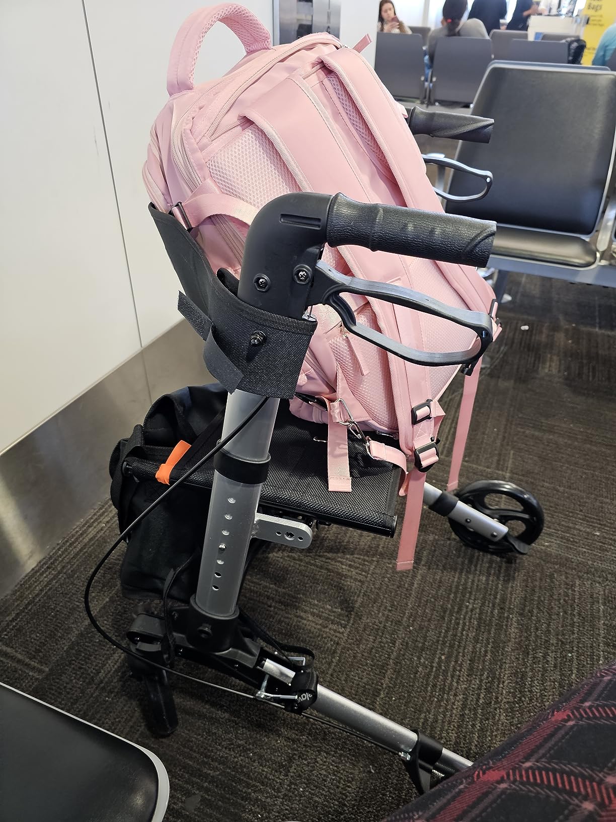 Helavo Foldable Rollator with Seat - Lightweight Aluminum Rolling Walker for Seniors and Adults customer photo 2