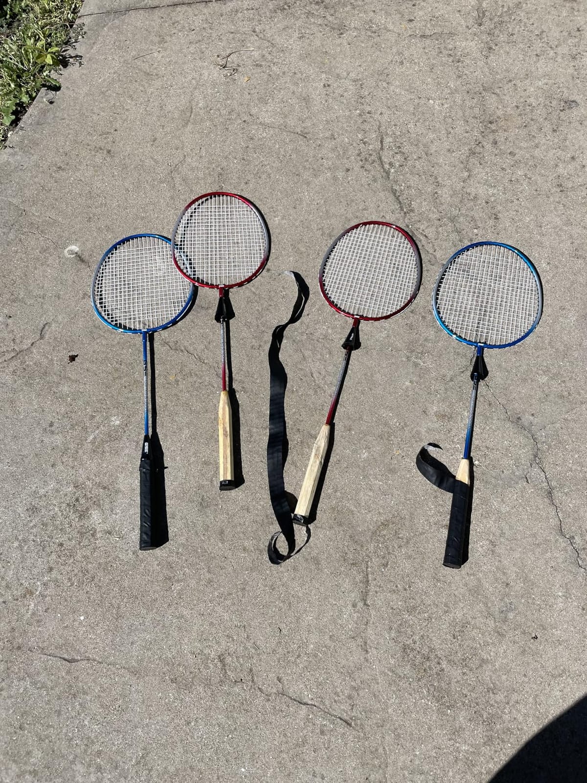 GSE Badminton Complete Set with Net, 4 Rackets 3 Shuttlecocks & Carry Bag customer photo 1