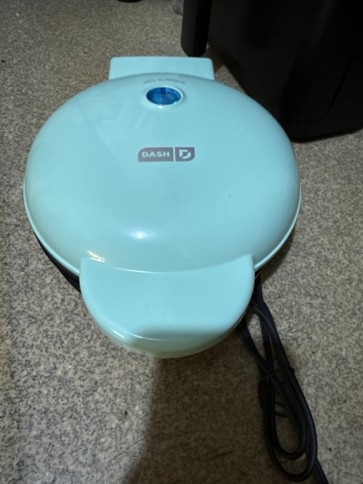 Dash Round Express Electric - Pancake Maker & Eggs Griddle System - Healthy Breakfast Maker - Quick Heat-Up & Easy Cleanup - nonstick surface - Aqua customer photo 1