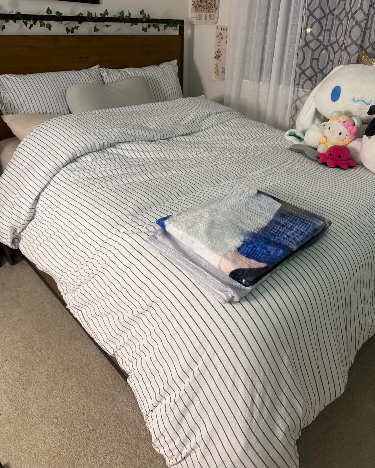 COHOME All-Season Queen Size Cooling Comforter Duvet Insert - White | Down Alternative Comforter, Luxury Hotel Breathable Soft bedding, Anti-Clump Tech & 8 Tabs, Reversible, 88 x 88 inches customer photo 2