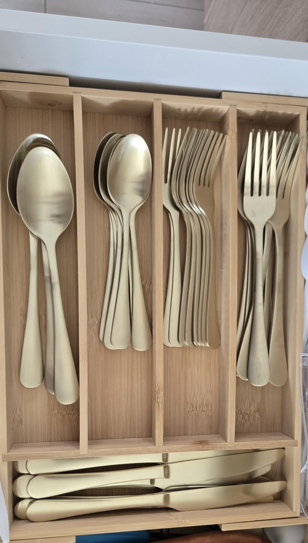 SHARECOOK 5-Piece 18/0 Stainless Steel Serving Set,Large Hostess Set with Round Edge,Mirror Finished,Dishwasher Safe -Spoons, Forks,Butter Knife& Slotted Spoon(Serving set, Silver) customer photo 1