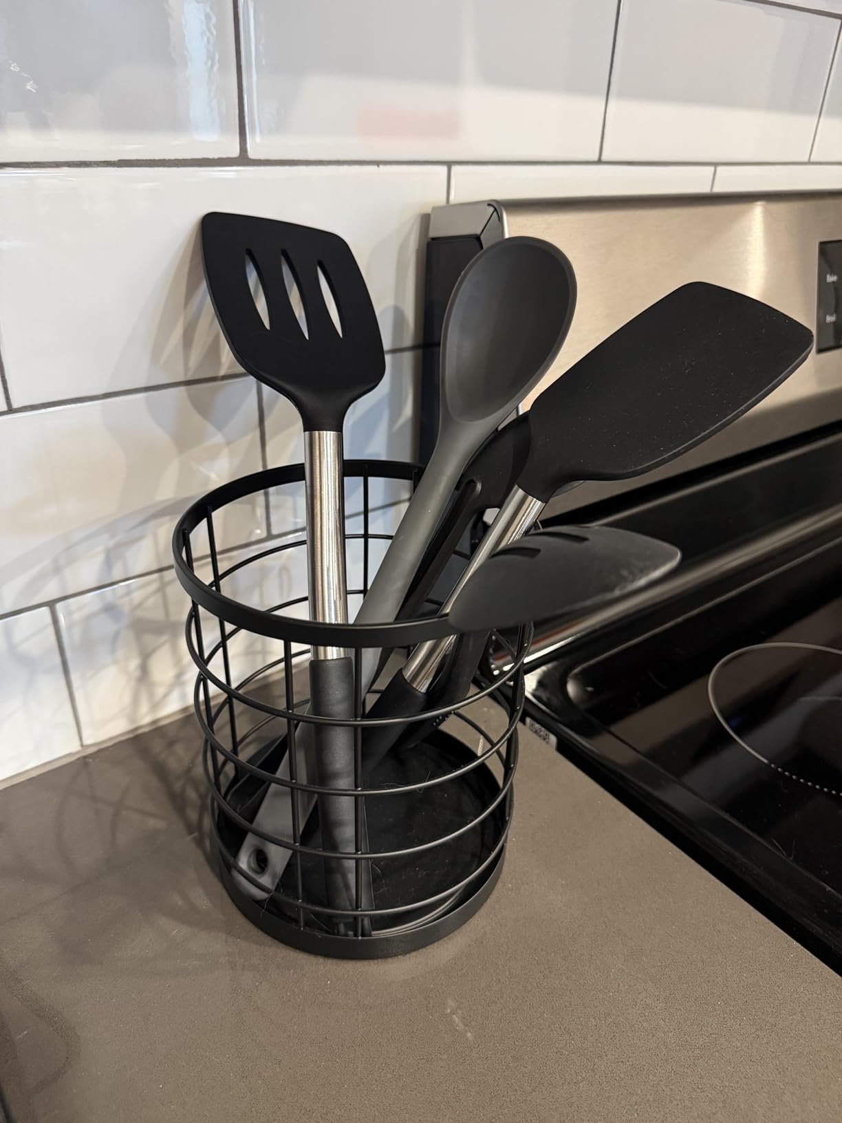 iDesign Kitchen Crock Utensil Holder, Matte Black, Steel customer photo 1