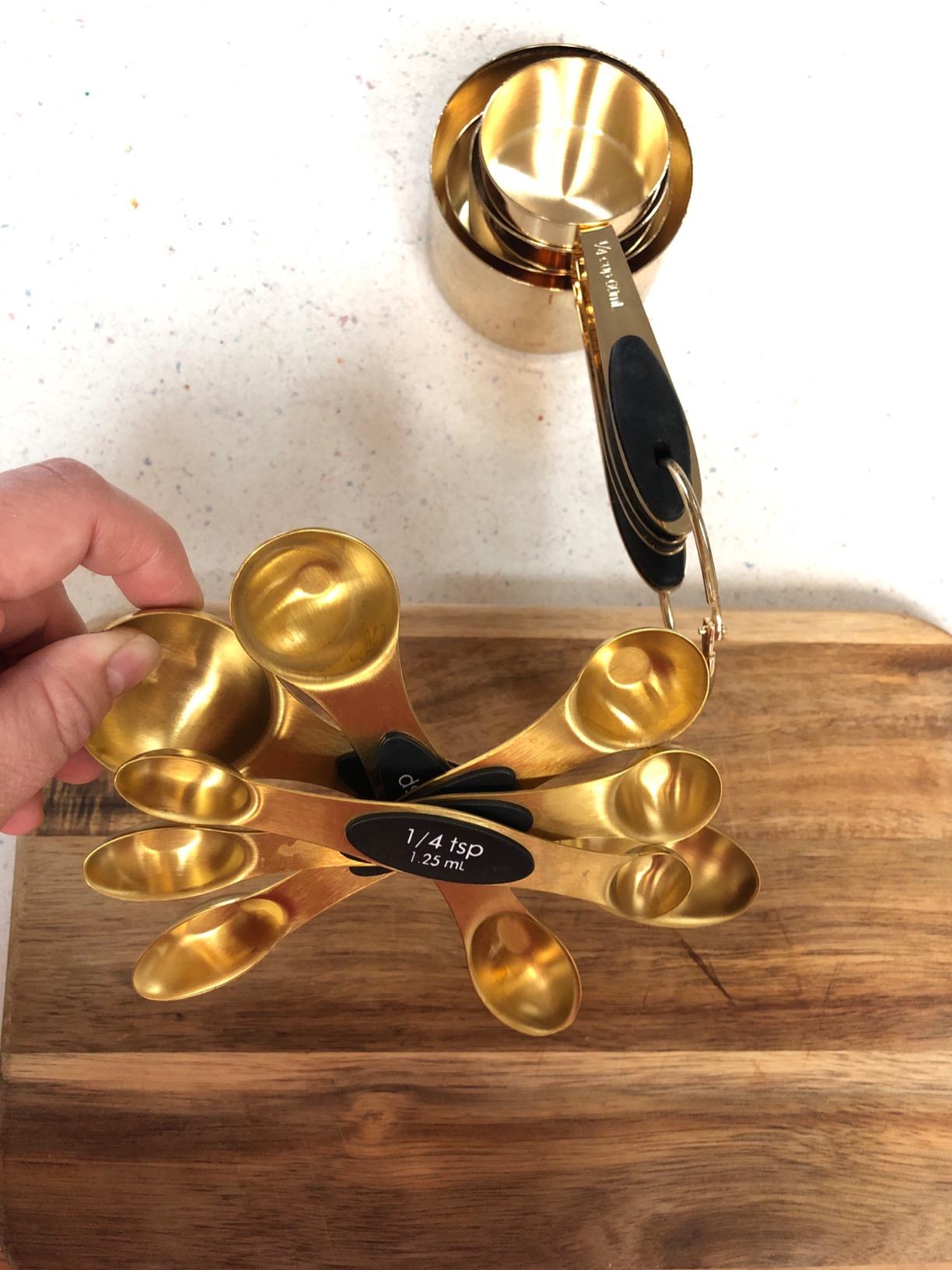 Styled Settings Magnetic Measuring Spoons Set, Gold customer photo 1