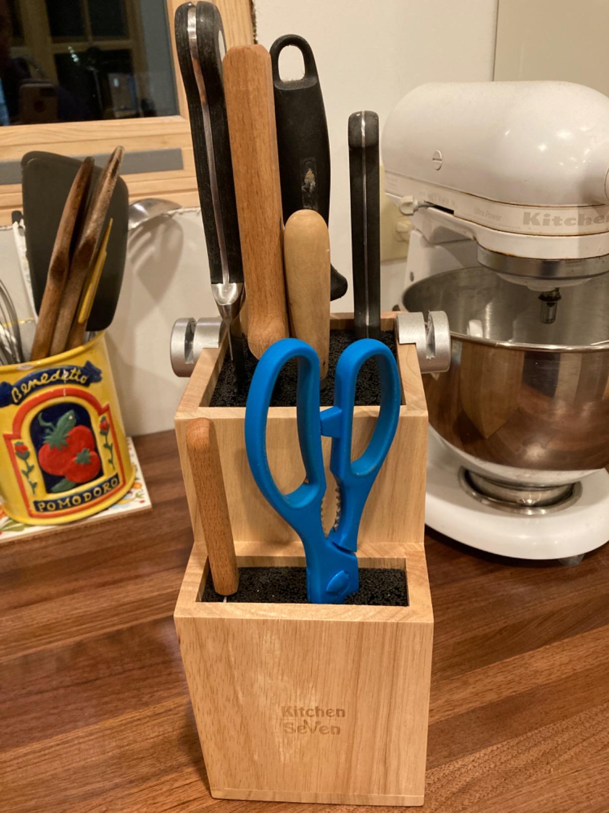 Bamboo Universal Knife Block - Knife Holder with 2 Built-In Knife Sharpeners - 2-Tiered Modern Knife Storage Up to 16 Large and Small Knives Easy Clean Wooden Knife Organizer by Kitchen Seven customer photo 1