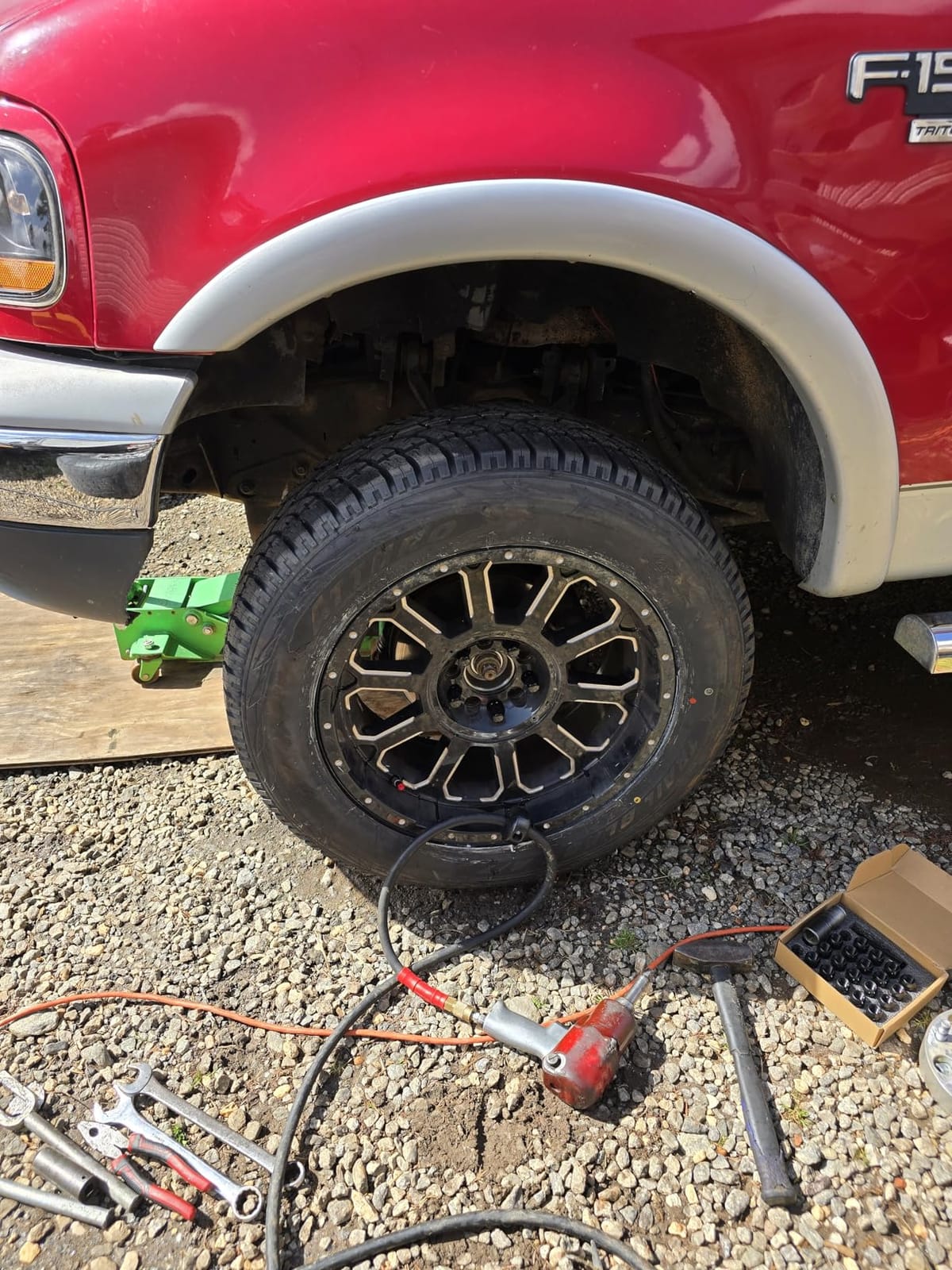 ATTURO Trail Blade A/T All-Terrain Tire, 275/55R20 117T XL customer photo 1