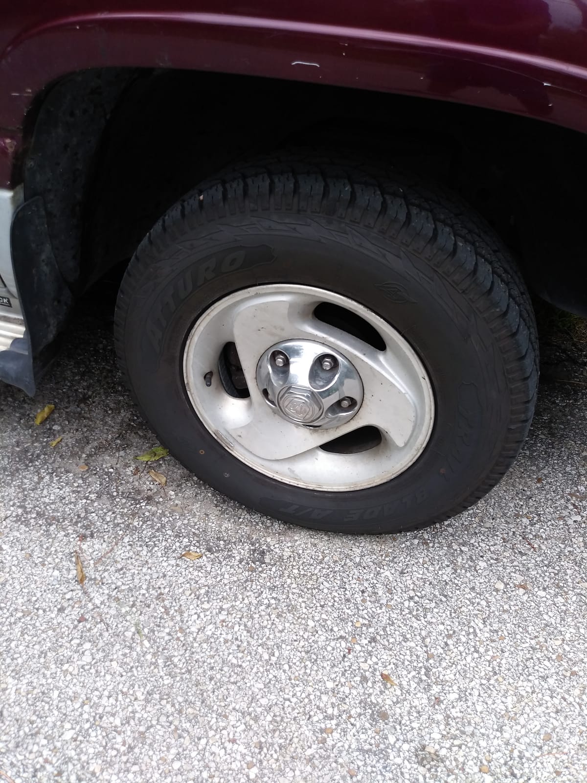 ATTURO Trail Blade A/T All-Terrain Tire, 275/55R20 117T XL customer photo 2