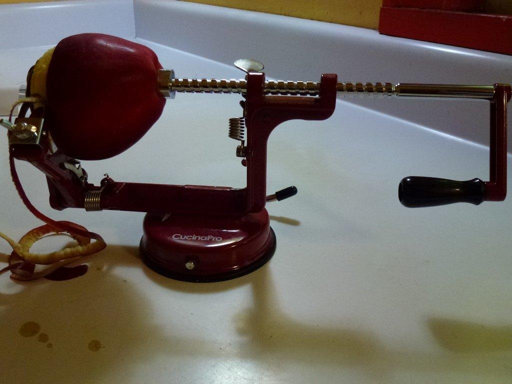 Apple Peeler and Corer, Durable Heavy Duty Chrome Cast Iron, Suction Base customer photo 1