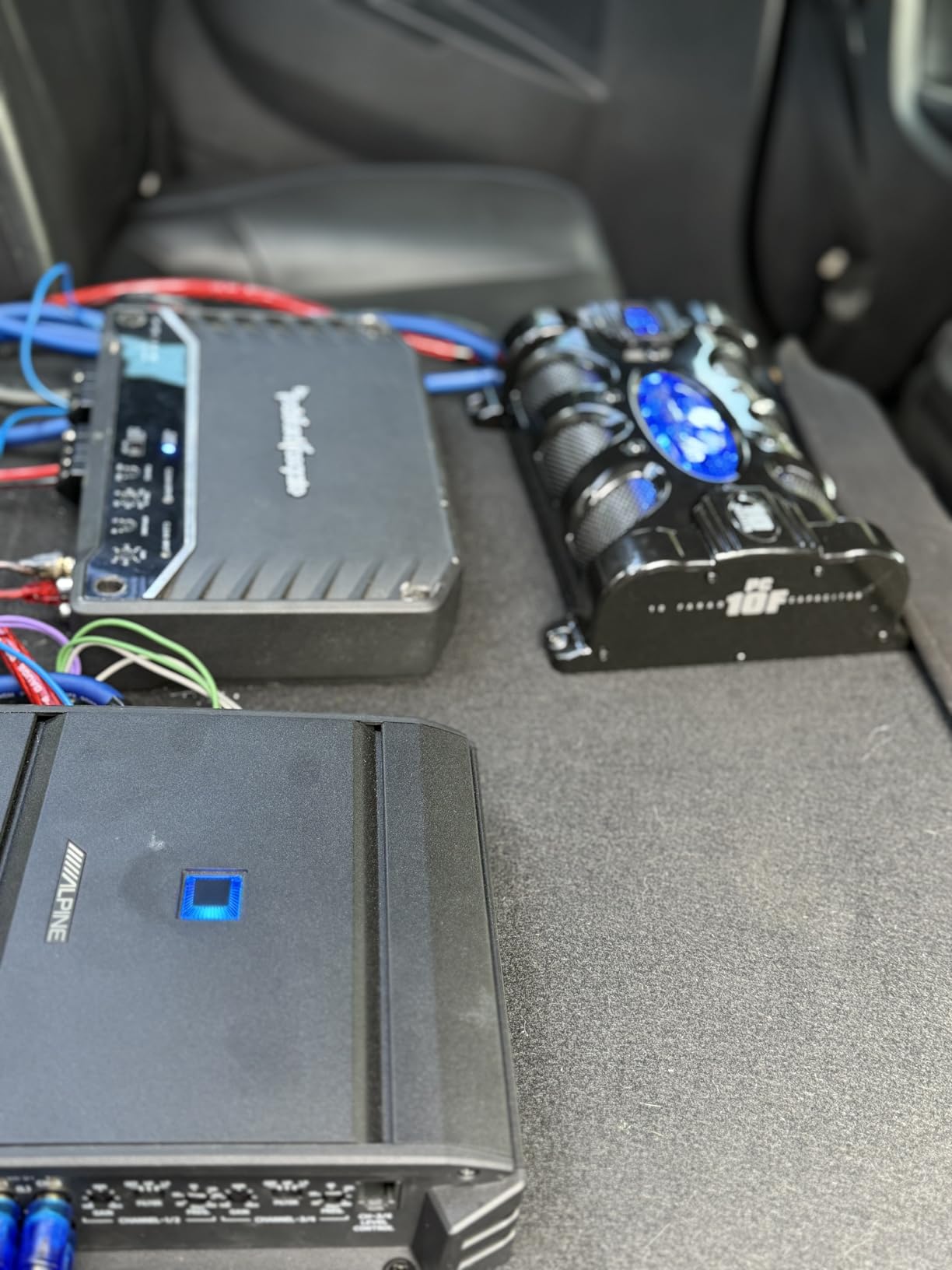 Alpine S-A32F, S Series Class D 4 Channel Digital Amplifier, 320 Watts customer photo 2
