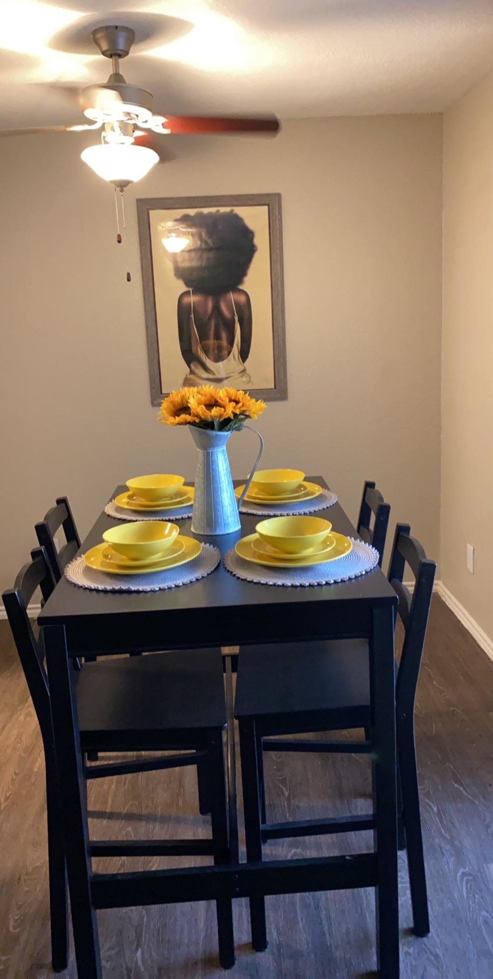 Amazon Basics 18-Piece Stoneware Dinnerware Set, Service for 6, Microwave and Dishwasher Safe, Plates and Bowls, Deep Teal customer photo 2