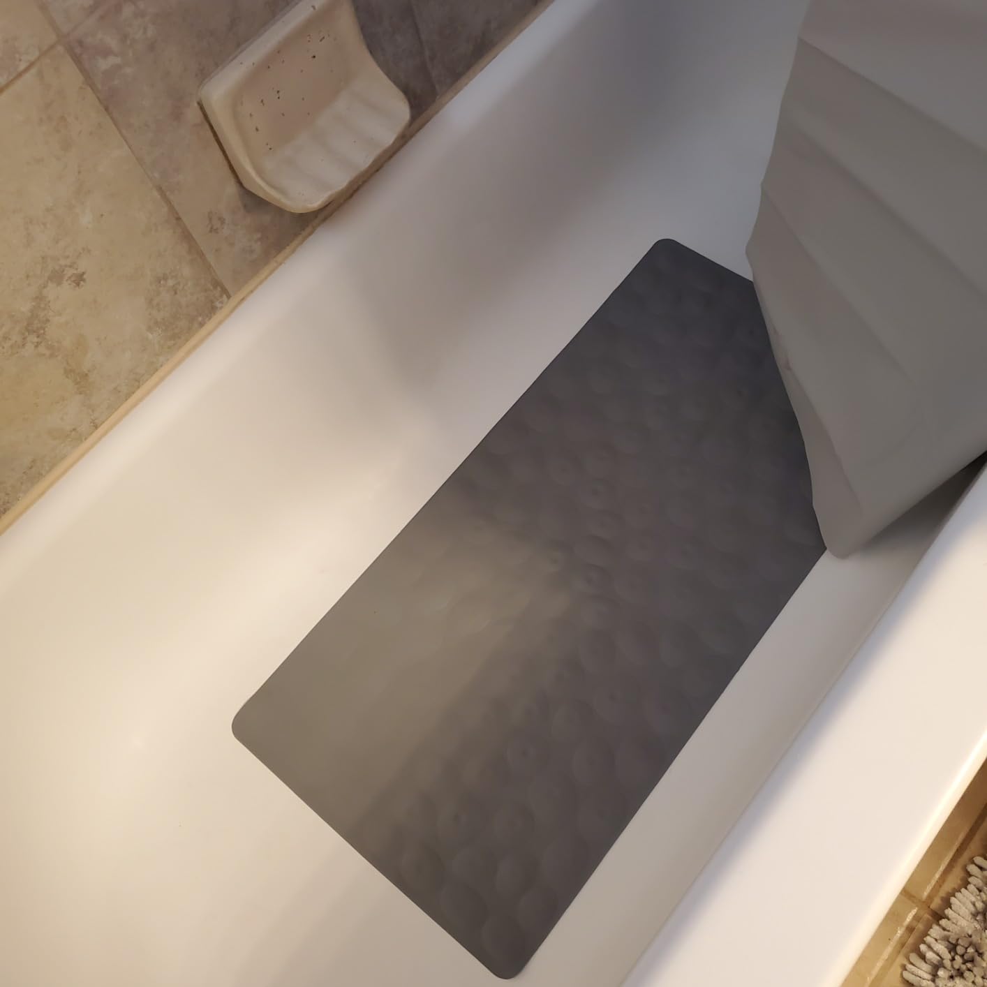 Non-Slip Bathtub Mat OTHWAY Soft Rubber Bathroom Bathmat with Strong Suction Cups (Grey) customer photo 1