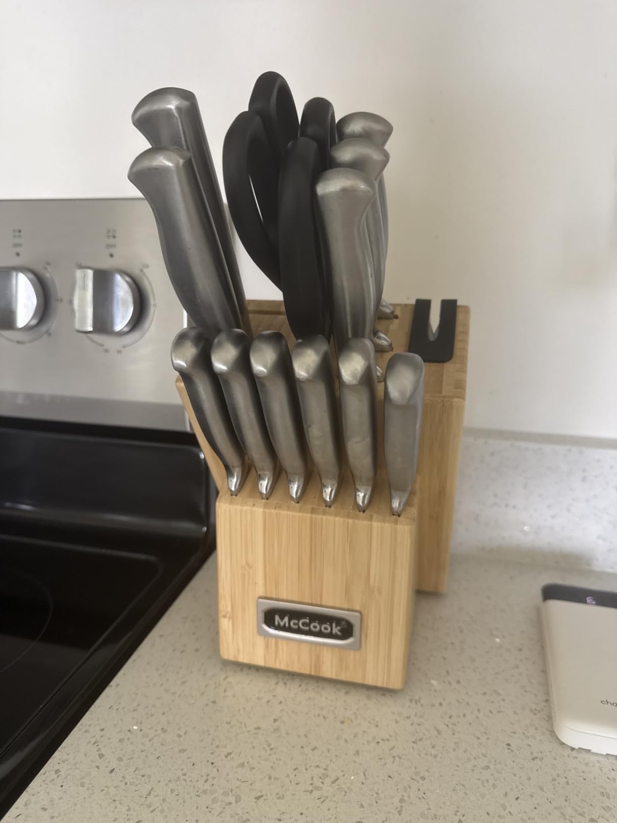 McCook Kitchen Knife Set 15PC Knife Block Set w Built-in Sharpener customer photo 1