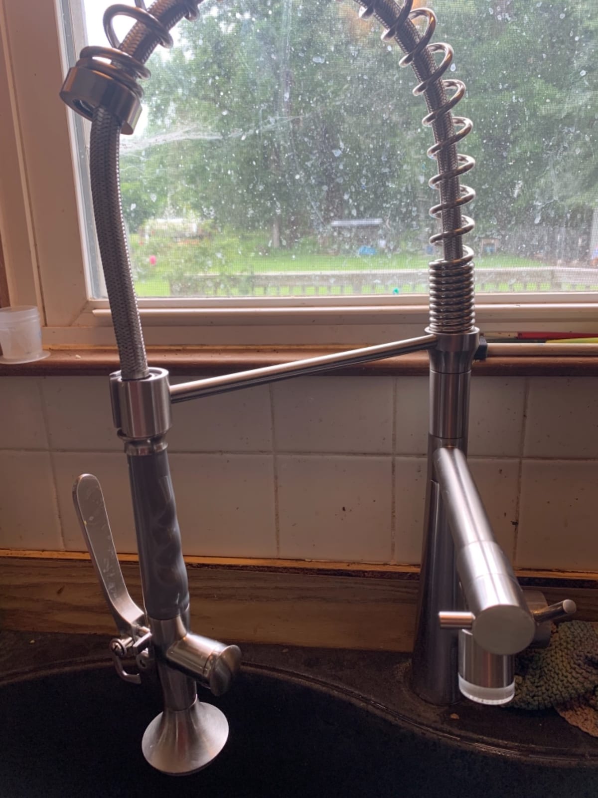 AIMADI Pull Down Kitchen Faucet with Sprayer,Commercial Single Handle customer photo 2