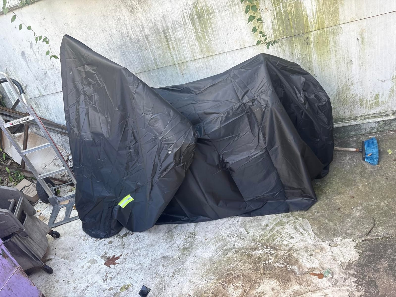 Motorcycle Cover All Season,Universal Weather Quality Waterproof Sun Outdoor Protection Scooter Shelter Tear Proof Night Reflective & Lock-Holes Storage Bag Fits up to 105