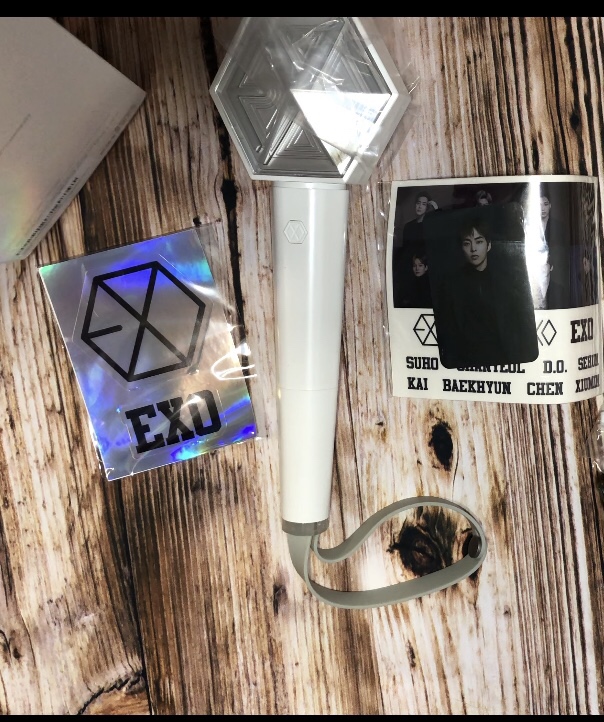 SM Entertainment EXO Official Lightstick ver 3 customer photo 2