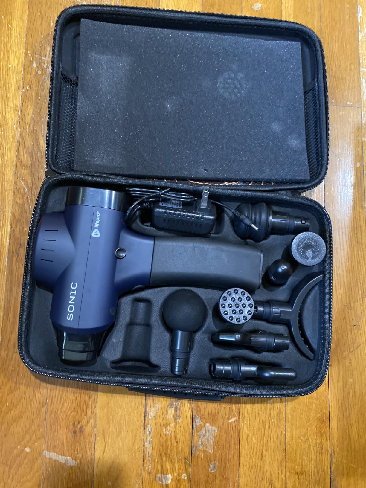 LifePro Sonic Massage Gun Percussion Muscle Massager, 8 Heads & 5 Speeds | Up to 6-Hr Runtime, Deep Tissue Massage Gun for Neck, Back, Calves, Quads, Feet, Trigger Points & Recovery Support customer photo 1
