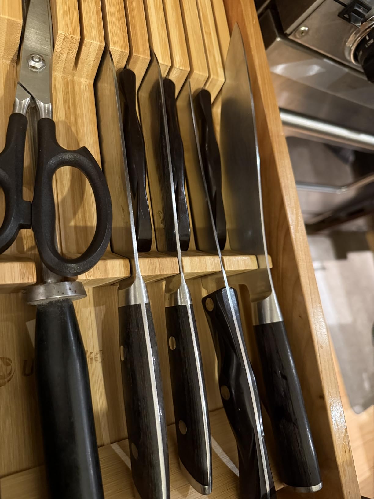Utoplike In-drawer Knife Block Bamboo Kitchen Knives Drawer Organizer Large | Holder Storage for Steak, Paring, Bread Knives, Holds Up to 16 Knife & 1 Sharpening Steel (Knives & Sharpening Not Included) customer photo 2