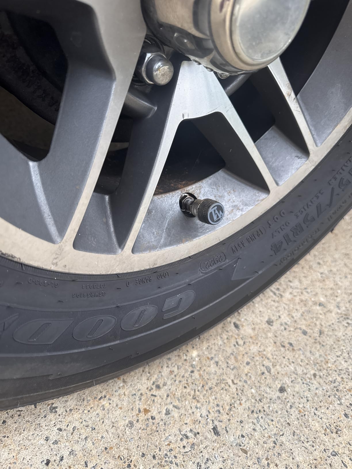 TireMinder i10 RV TPMS with 4 Transmitters, Black customer photo 1
