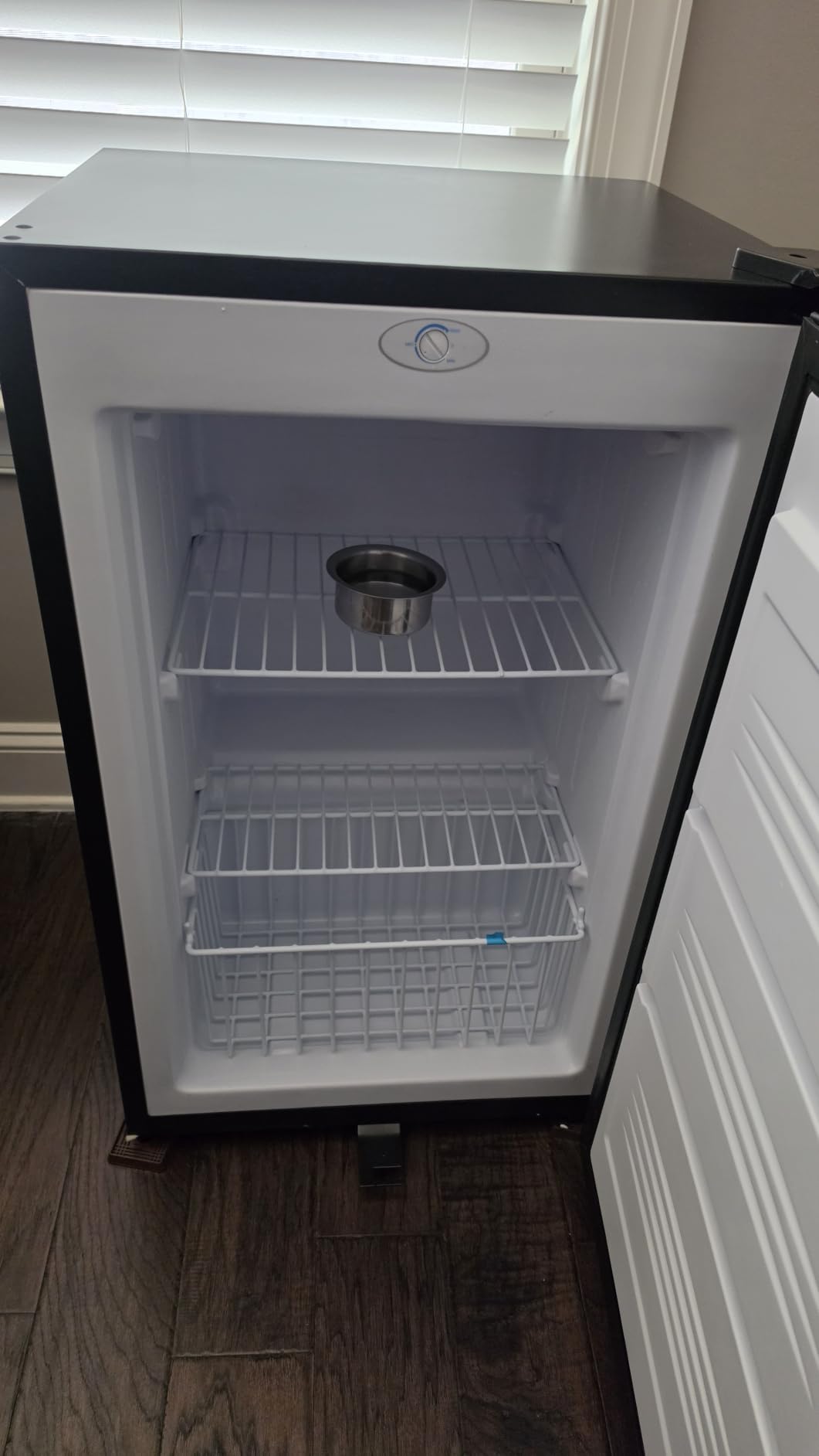 Whynter Upright Mini Freezer, 3.1 Cu Ft, Silver, CUF-301SS customer photo 1