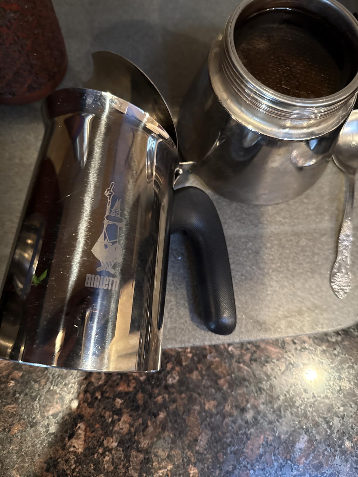 Bialetti - New Venus Induction, Stovetop Coffee Maker, Suitable for all Types of Hobs, Stainless Steel, 4 Cups (5.7 Oz), Silver customer photo 1