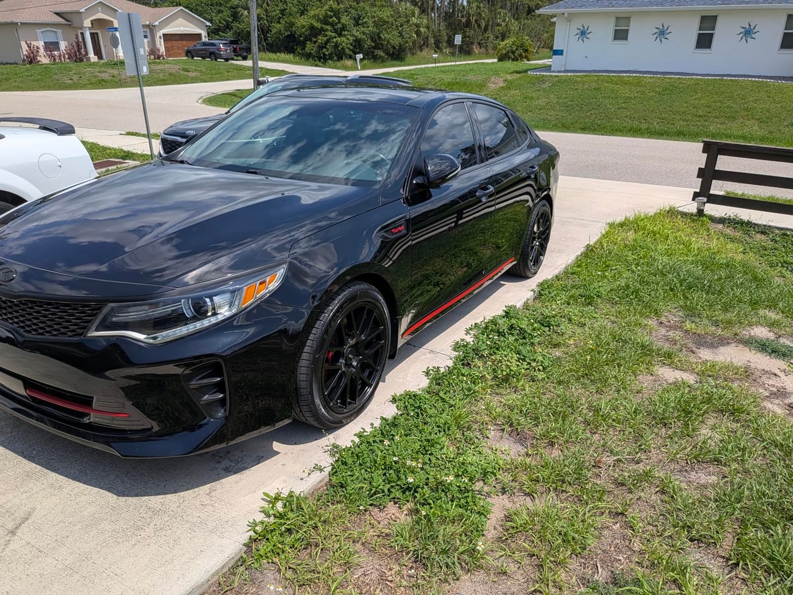 Turtle Wax Hybrid Solutions Ceramic Black Car Polish & Wax, 14 oz. (1 Pack) customer photo 1