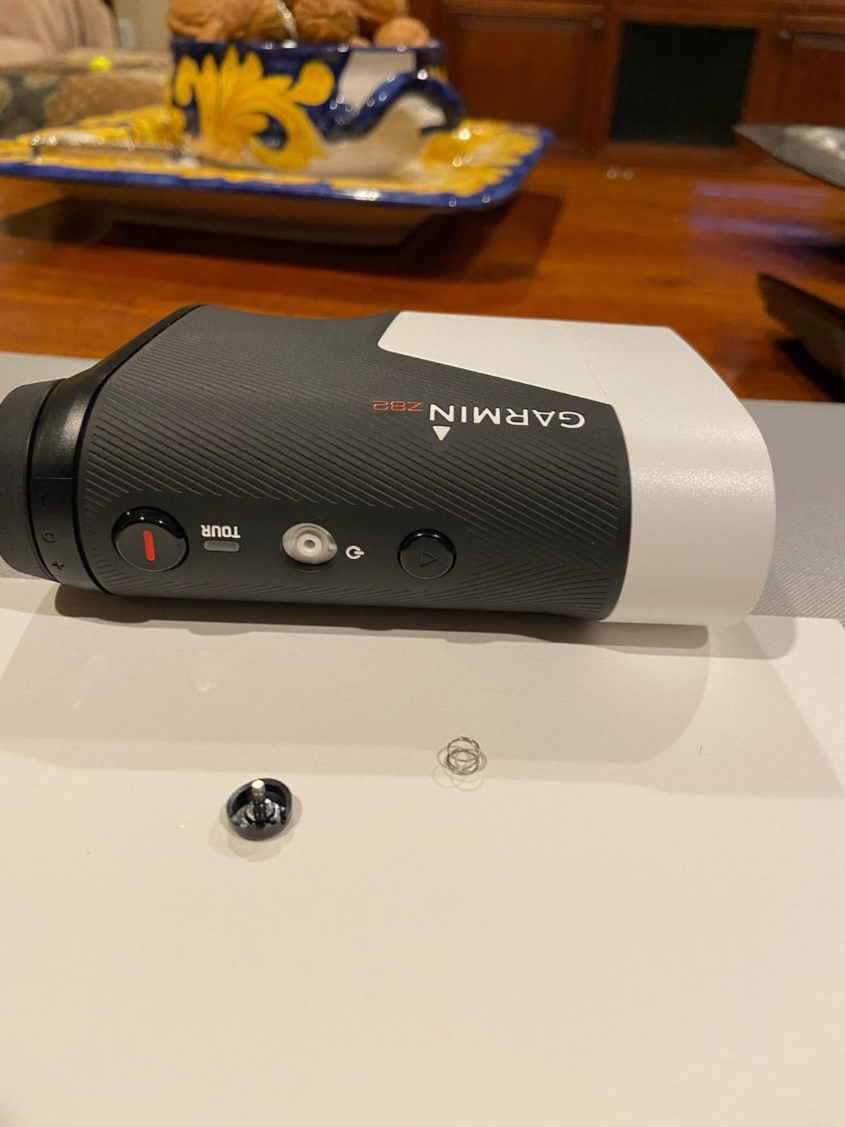 Garmin Approach Z82, Golf GPS Laser Range Finder, Accuracy Within 10” of The Flag, 2-D Course Overlays customer photo 2
