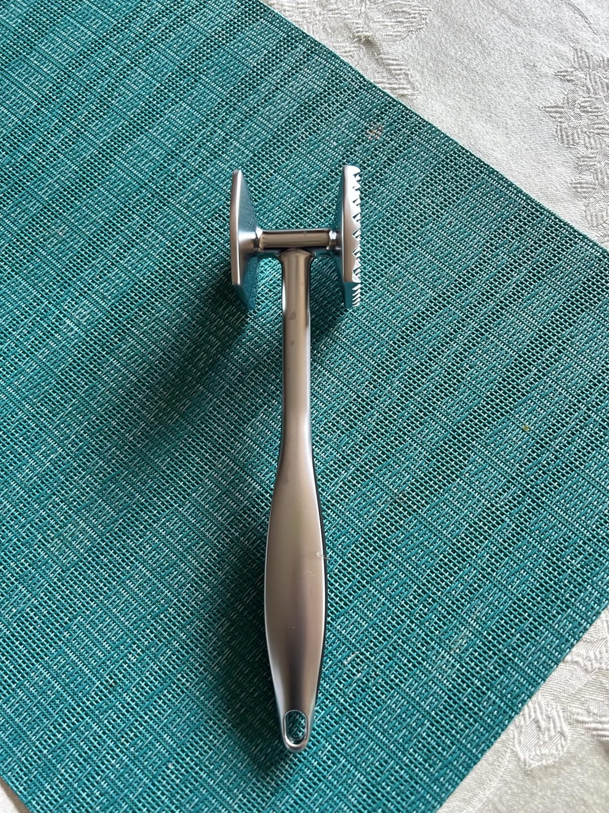 Aliglow Meat Tenderizer Hammer Tool Pounder For Tenderizing Steak Beef Poultry, Heavy Duty Dual-Sided Mallet with Soft Grip Handle - Multifunctional Kitchen Beater for Chicken,Fish, Baking customer photo 1
