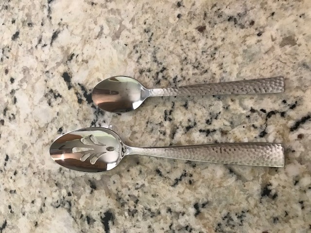 Hudson Essentials Hammered 18/10 Stainless Steel Hostess Serving Utensil Set, 8-Piece Set with Cake Knife, Cake Server and Lasagna Pie Server, Dishwasher Safe customer photo 2