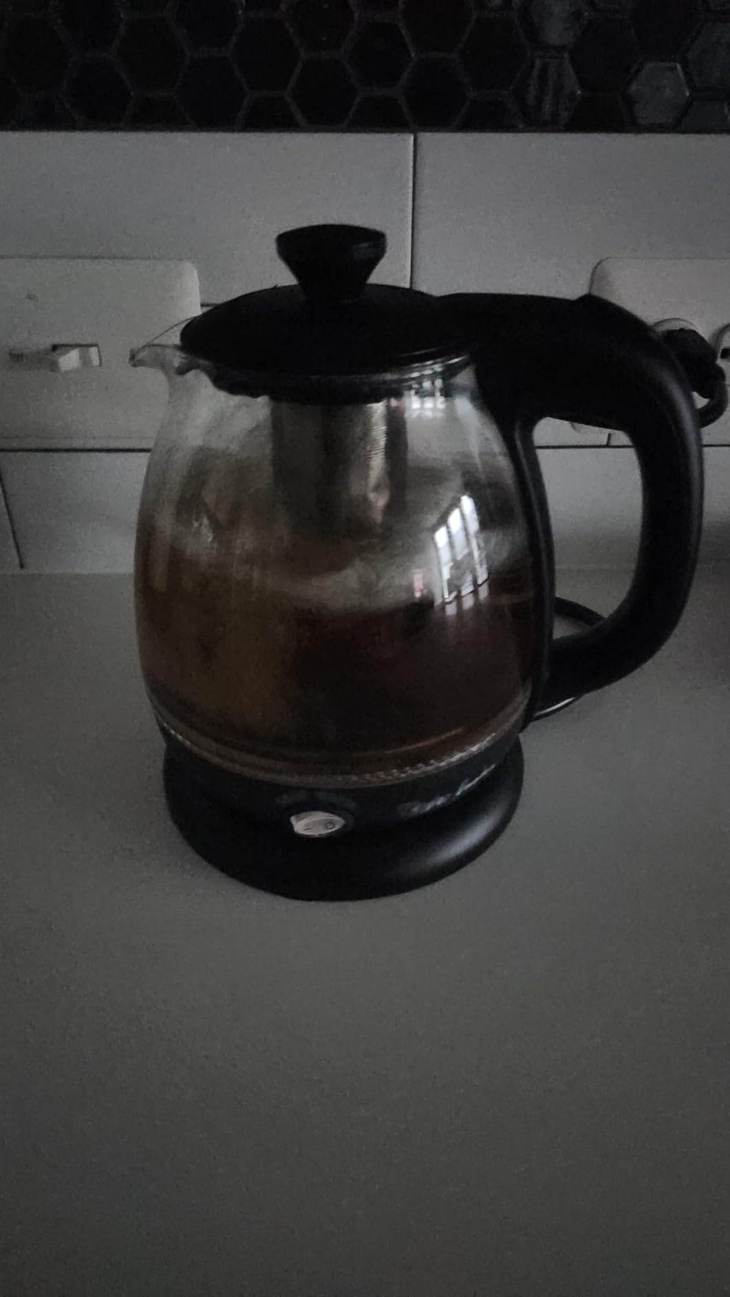 Taylor Swoden Electric Kettle with Tea Infuser, 1L Small Electric Tea Kettle with Keep Warm, LED Light Hot Water Boiler & Heater for Coffee & Teas, Auto Shut-Off & Boil Dry Protection, BPA Free, Black customer photo 1