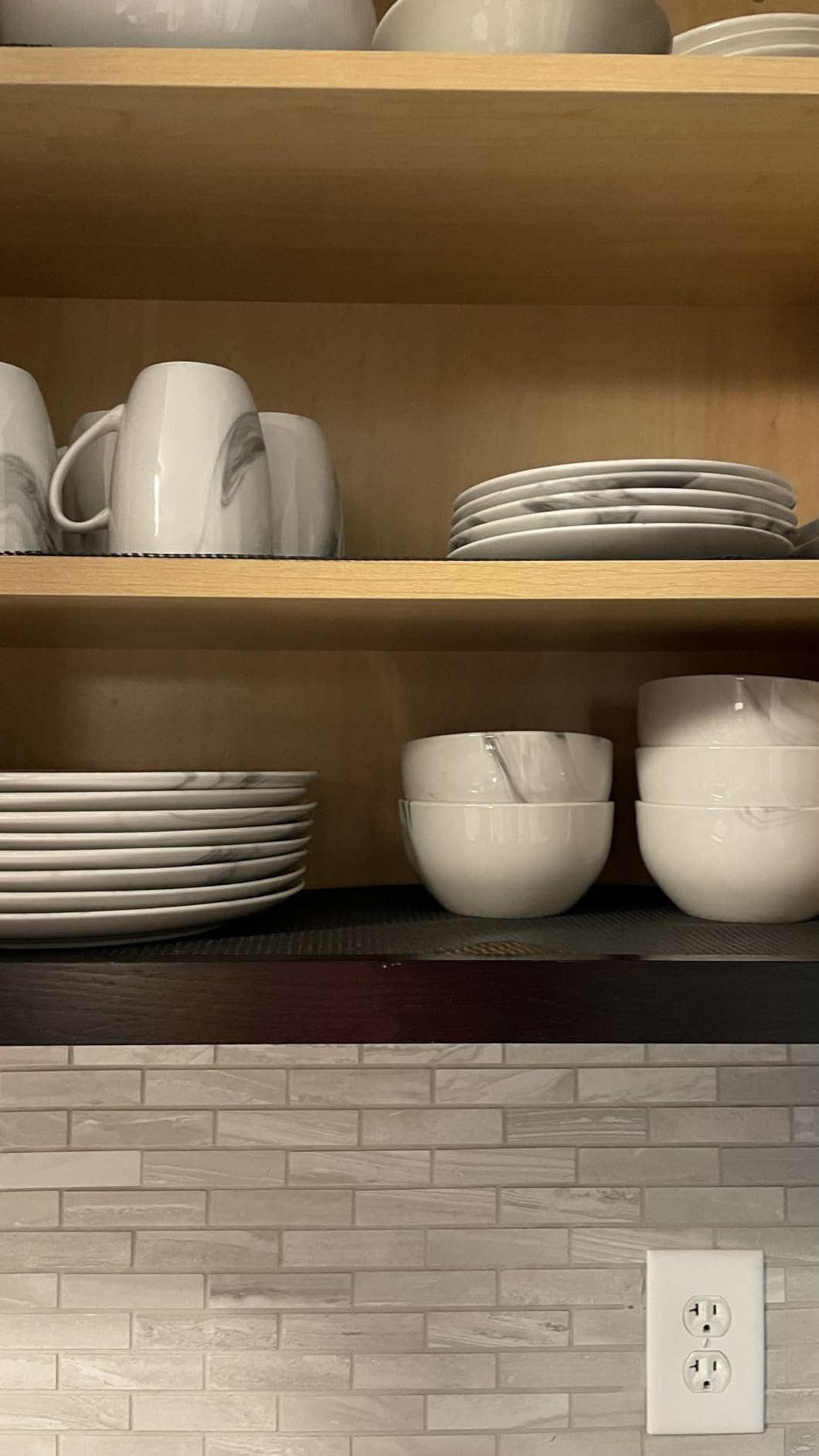 Elama Fine Marble 16 Piece Stoneware Dinnerware Set in Black and White customer photo 2