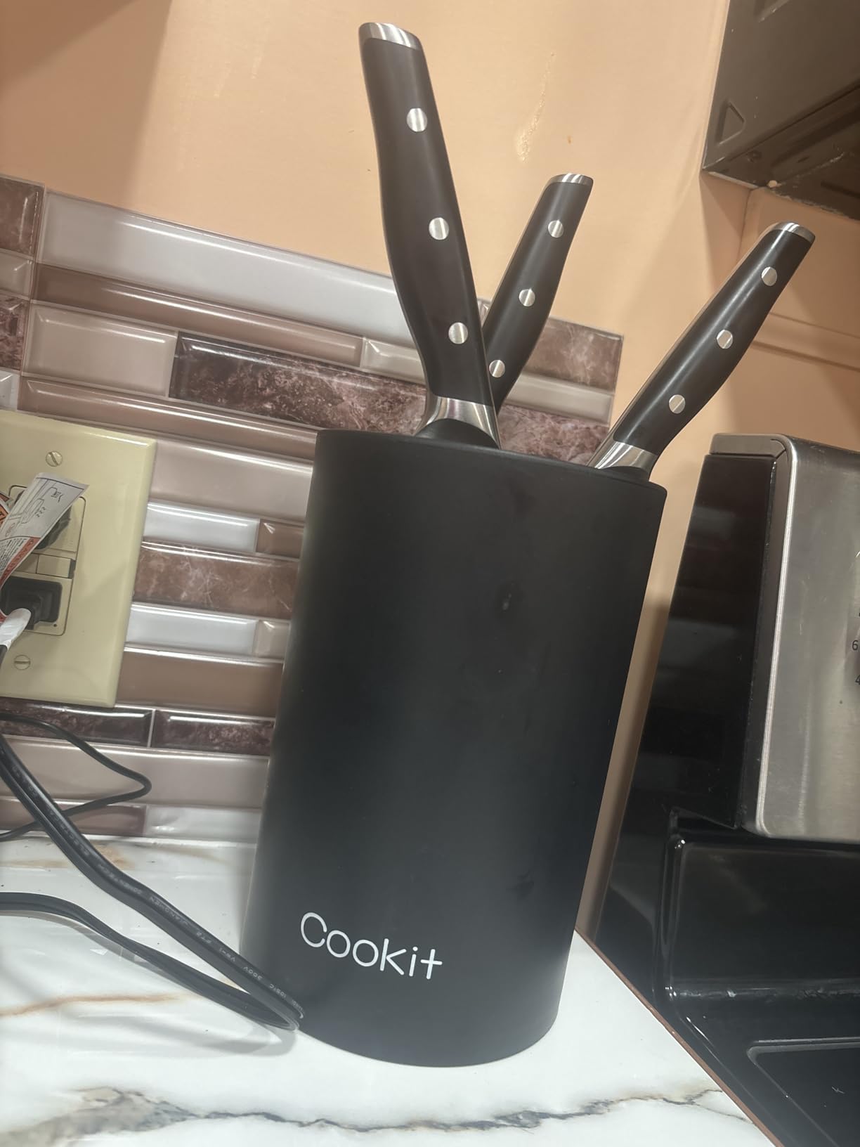 Knife Block Without Knives, Cookit Universal Round Knife Block Only, Detachable Knife Holder for Easy Cleaning, Space Saver Knife Storage Holder with Scissors Slot, Black customer photo 1