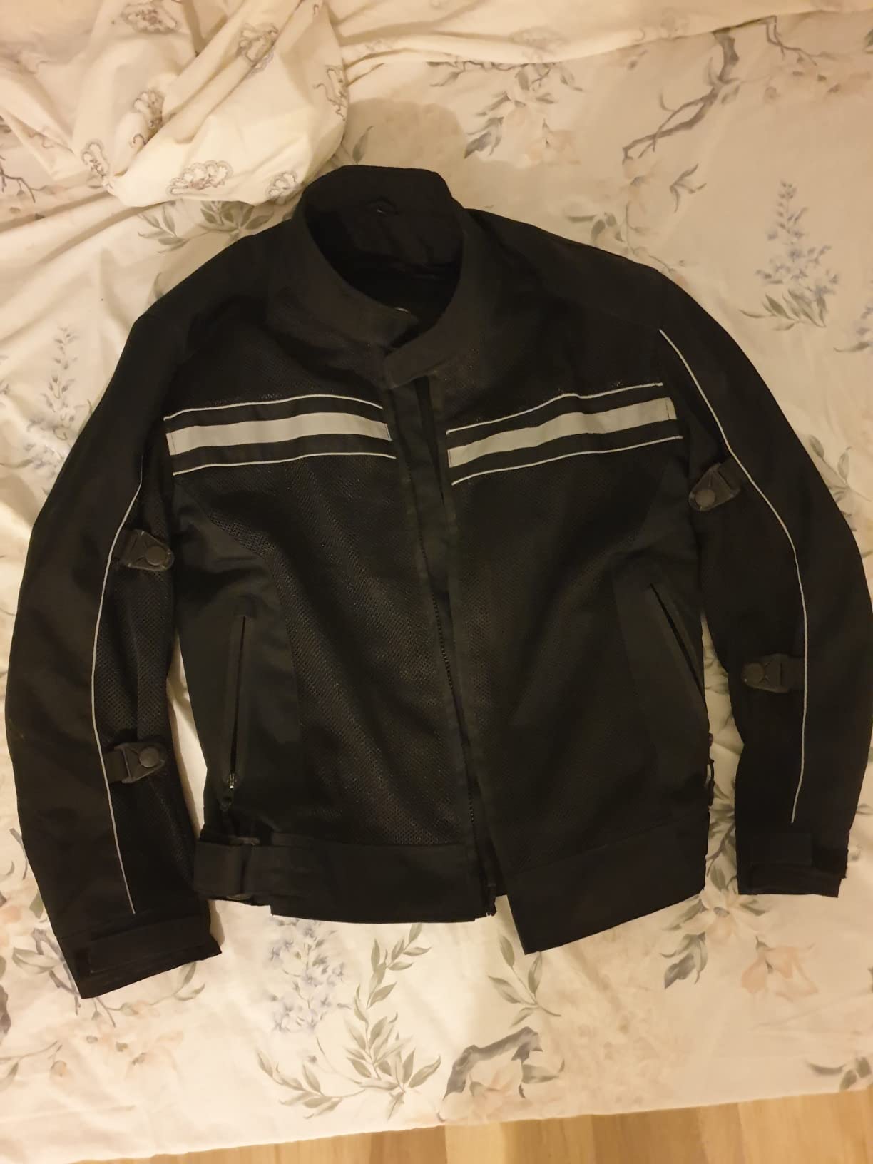 WICKED STOCK Motorcycle Jacket - CE Level1 Reflective Summer Biker Jacket with Adjustable Cuffs & Waist Belt - Lightweight & Comfortable Mesh Motorcycle Jacket with Armor for Men customer photo 2