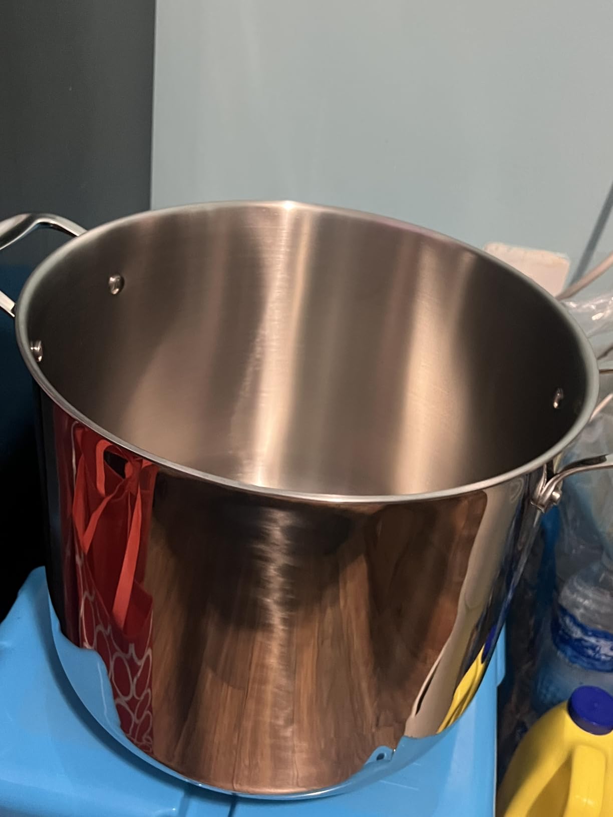 NutriChef 19-Quart Stainless Steel Stockpot – 18/8 Food Grade Heavy-Duty Induction-Compatible Pot with See-Through Lid, Ideal for Stews, Broths, Simmering & Soups, Dishwasher Safe – NCSP20 customer photo 2