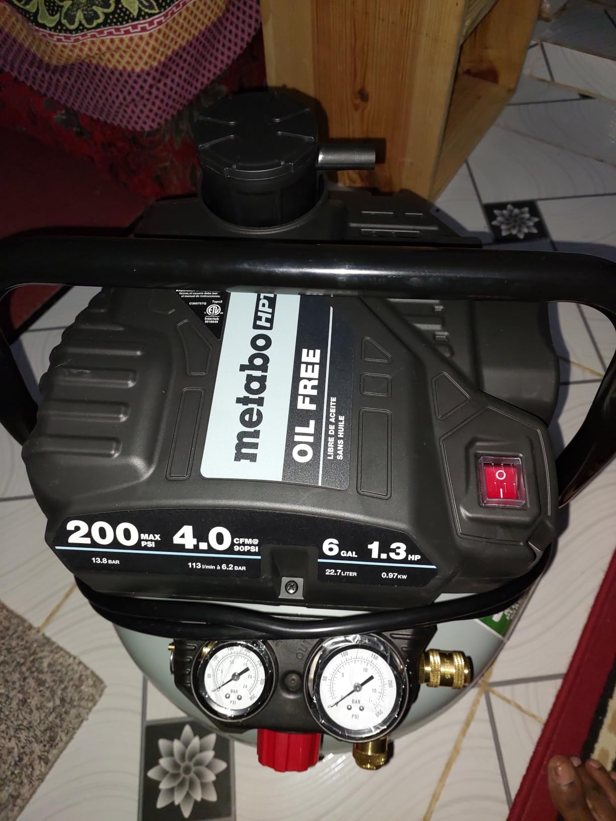 Metabo HPT Portable Pancake Air Compressor, 6 Gallon 200 PSI, EC914S customer photo 1