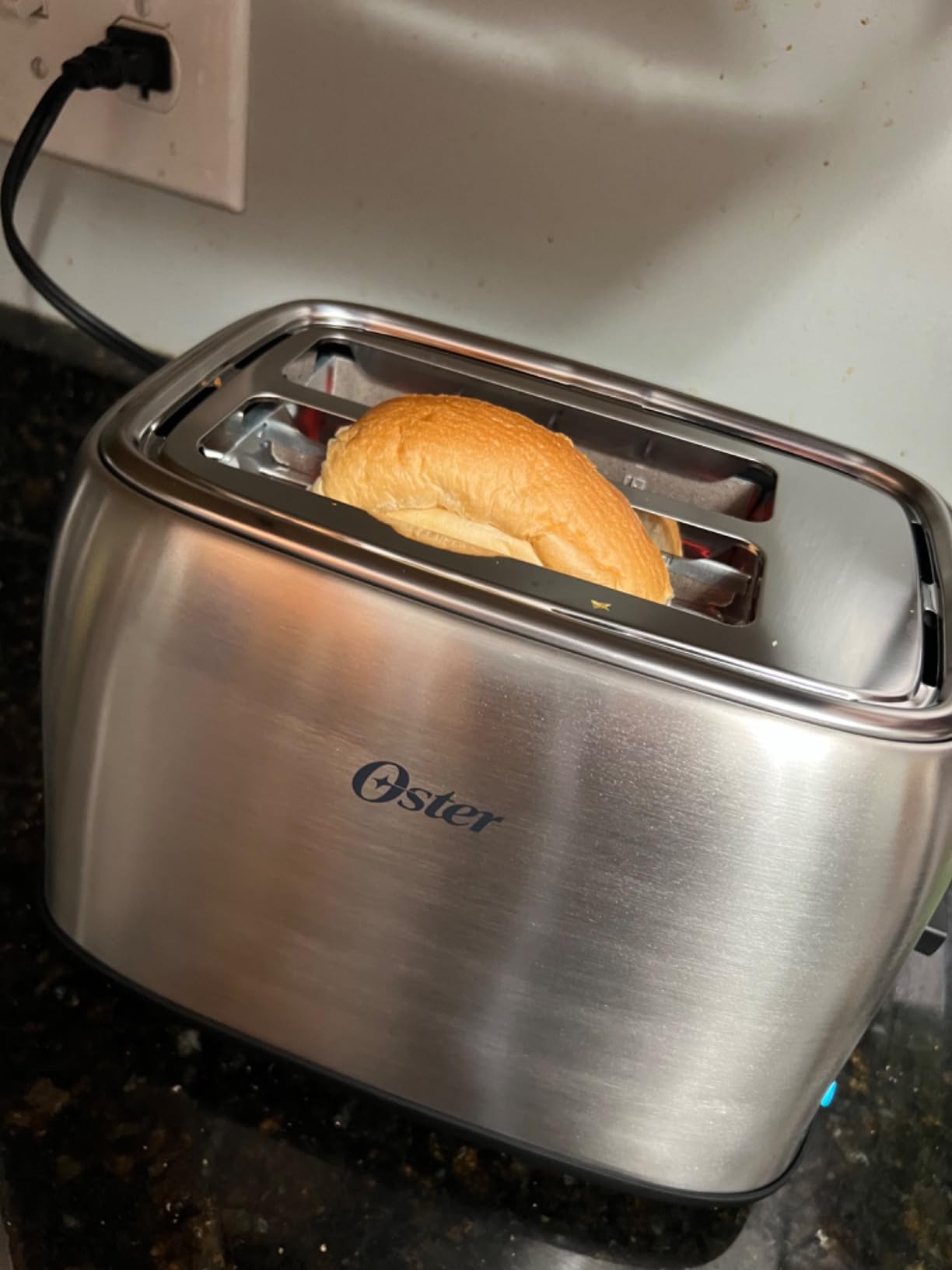 Oster 2-Slice Toaster with Advanced Toast Technology, Bagel Toaster for All Bread Types, Stainless Steel customer photo 2