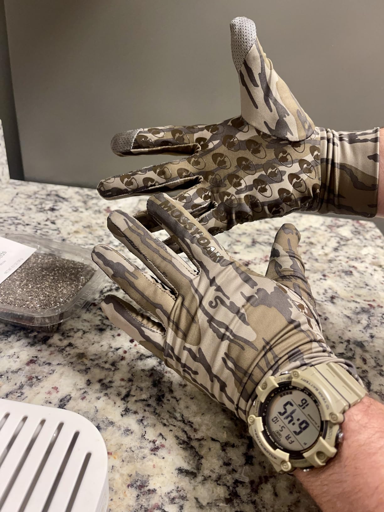Mossy Oak Lightweight Camo Hunting Gloves customer photo 1