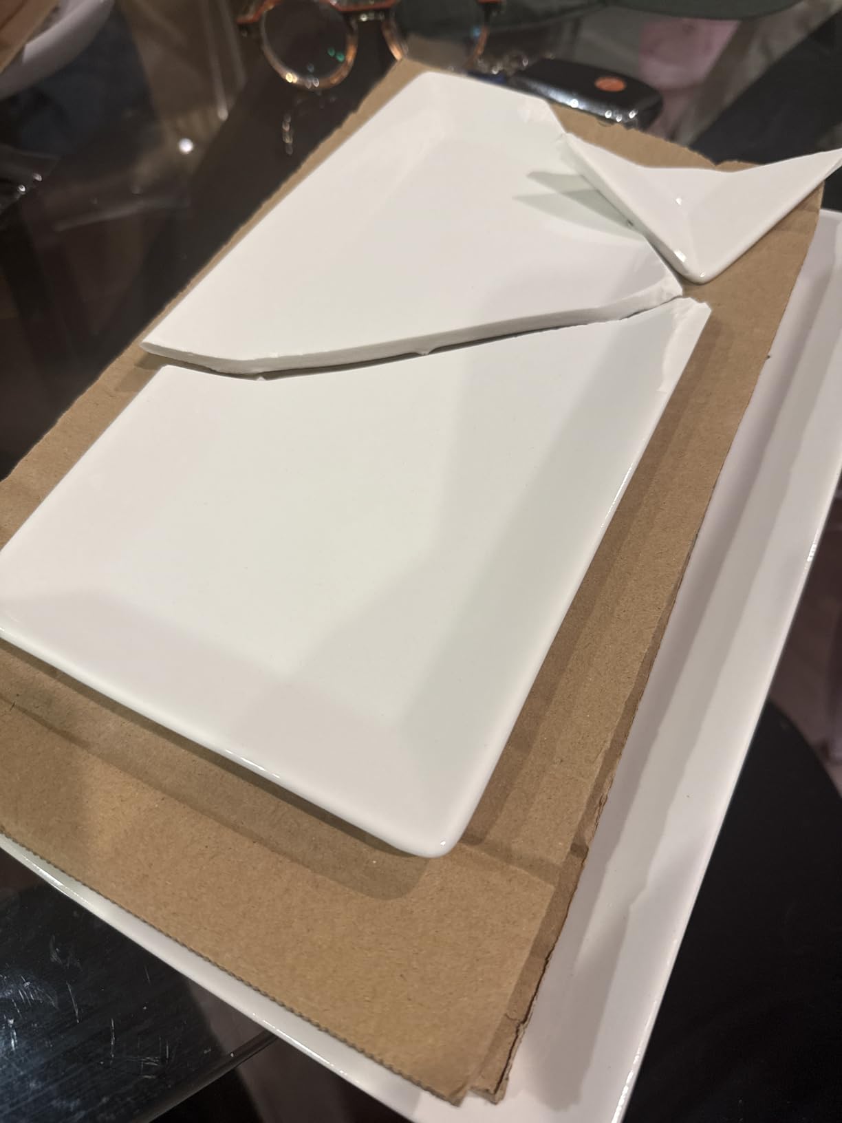 Amazon Basics 3-Piece Porcelain Serving Platters, Oven Safe, for Entertaining, Appetizer, Dinner, Dessert, 12.75 inch, 11 inch, 10 inch, White customer photo 1