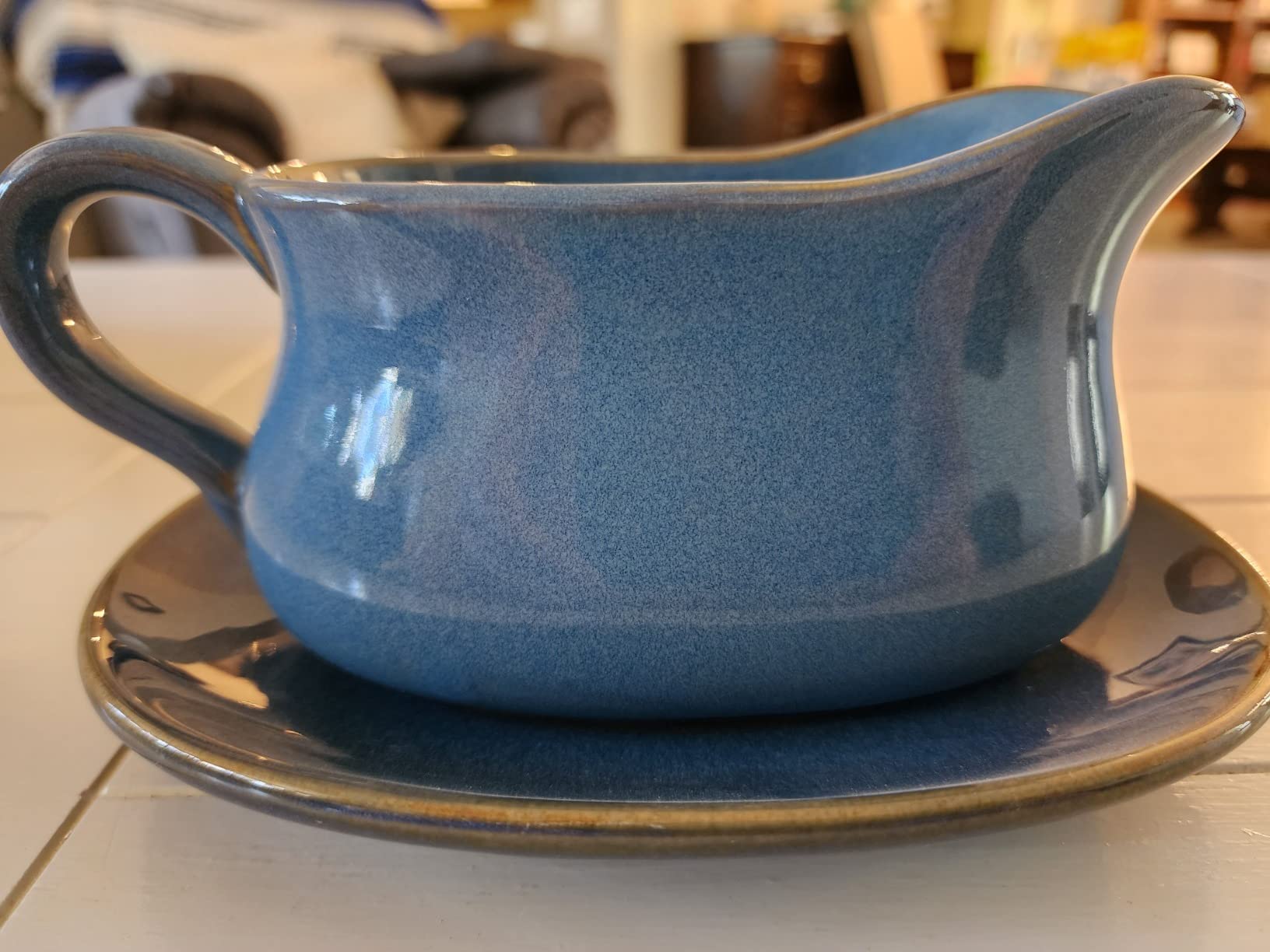 LE TAUCI 17oz Gravy Boat with Saucer Stand, Set of 2, Ceramic Sauce Boat with Tray for Salad Dressings, Creamer, Broth, Black Pepper, White customer photo 2