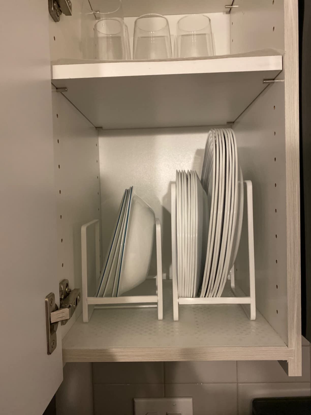 2PCS Plate Holders Organizer, Metal Dish Storage Dying Display Rack for Cabinet, Counter and Cupboard - Black customer photo 2