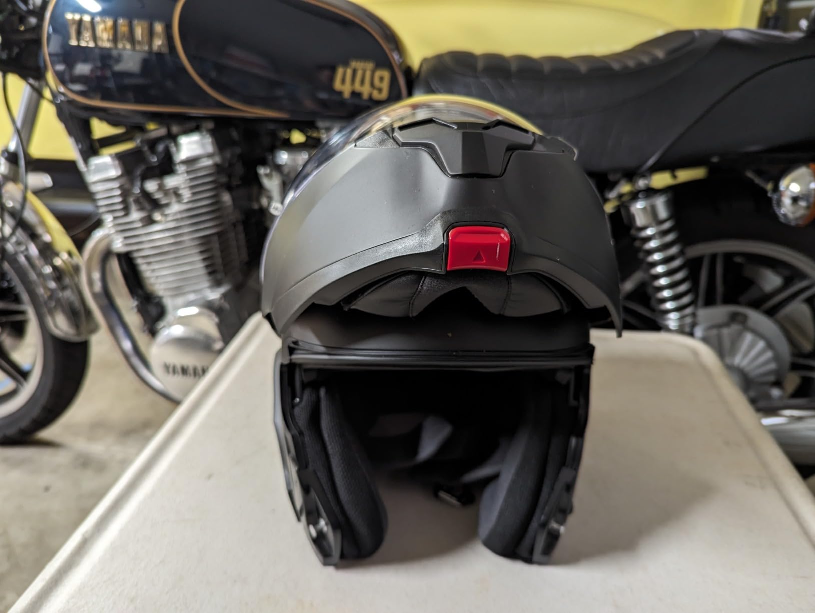 HJC C91 Solid Modular Motorcycle Helmet with HJ-17 Pinlock Shield, DOT Approved (Semi Flat Black, Medium) customer photo 2